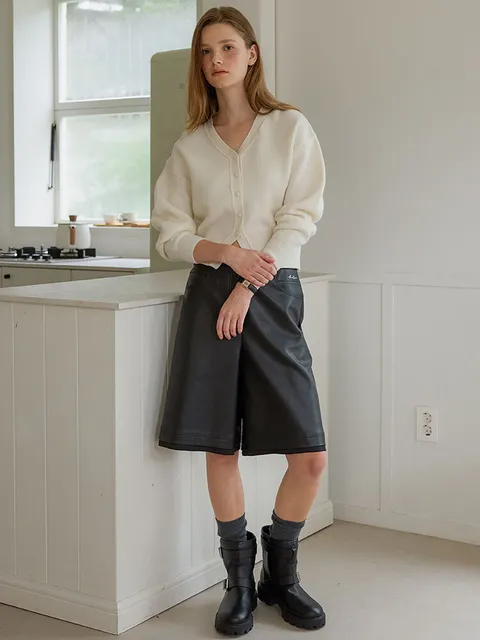 [현대백화점] [비밀상점][올리브데올리브] OL4AL851 페이크 레더 버뮤다 팬츠 +할인쿠폰