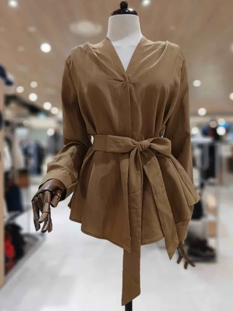 [현대백화점] [더 랩] 벨트 세트 페미닌 블라우스 AR7XB361 +할인쿠폰