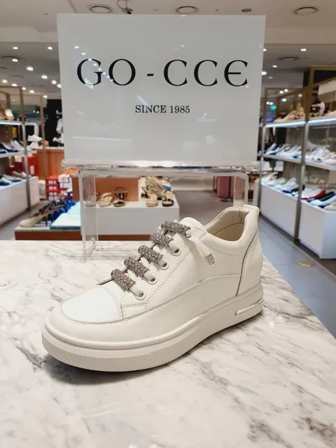 [현대백화점] [고세] 21SS 여성 보석 포인트 컴포트 키높이 스니커즈 (GZP5022WT) +할인쿠폰