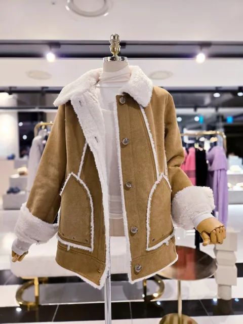 [현대백화점] [에고이스트] ER4MZ065 아웃포켓 포인트 루즈핏 인조무스탕 점퍼 (25년 겨울)(구매고객 *패션양말* 사은품 증정 )