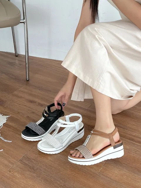 여성 통굽 샌들 118185 +할인쿠폰