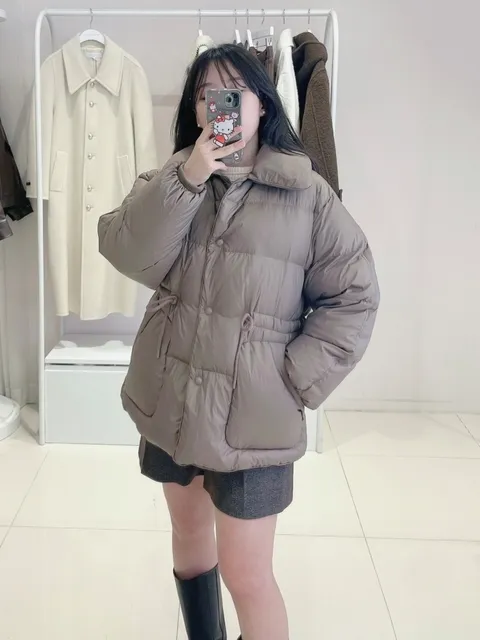 [현대백화점] 올리브데올리브 (OP4WMA16) 스트링 포인트 빅카라넥 덕다운 패딩점퍼 OLIVE  DES  OLIVE +할인쿠폰