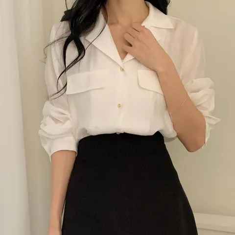 여자 흰블라우스 미니멀리즘 봄여름 카라 금장단추 블라우스