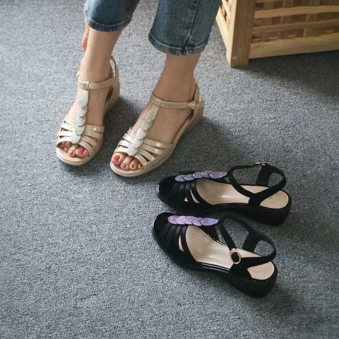 아트박스/베리콕 물방울장식 4선 스트랩 통굽 샌들