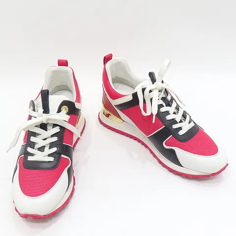 [중고] 루이비통 1A4WSV 핑크 네이비 메쉬 레더 런어웨이 여성용 스니커즈 - 35사이즈 (220~225MM) K45907L +할인쿠폰