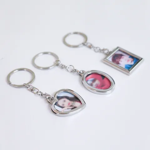 [갓샵]메탈 증사 증명사진 키링 홀더 보관 [3종 사진 포토 액자 실버 포카 포토카드 가방 열쇠고리 키홀더]