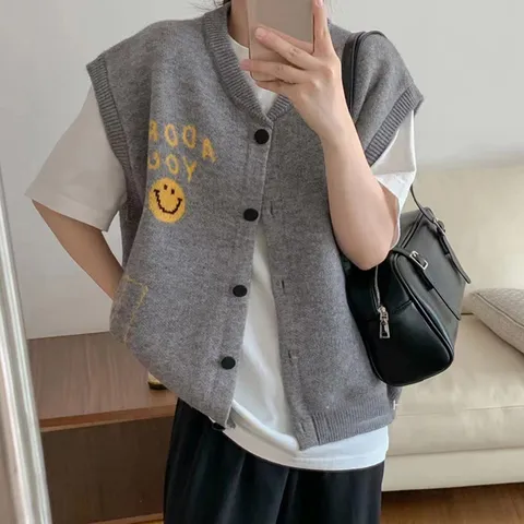 [무드무드] 아더 스마일 니트 베스트