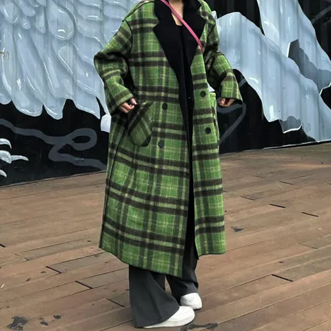 [무드무드] 리첼로 체크 뽀글이 코트 - 현대Hmall