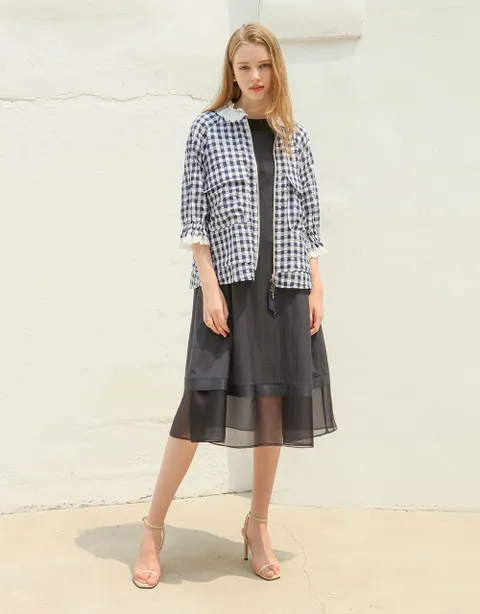 [현대백화점] [손정완] 체크 숏 점퍼 ZDJ2222140