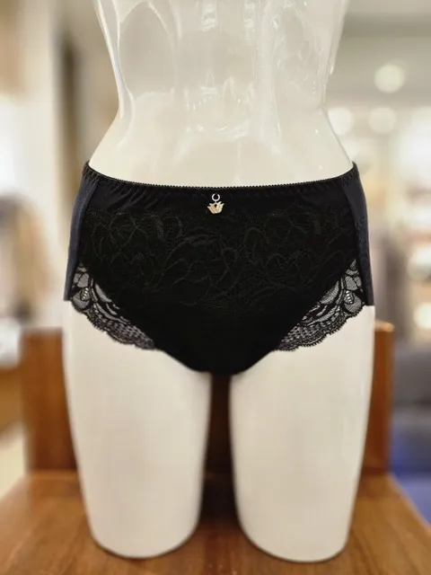 [현대백화점] [★5만원↑세탁비누증정,15만원↑5천원,20만원↑1만원][와코루] 라인을 깔끔하게 정리해주고 가벼운 보정력있는 거들형팬티(WPTM100C-BK)