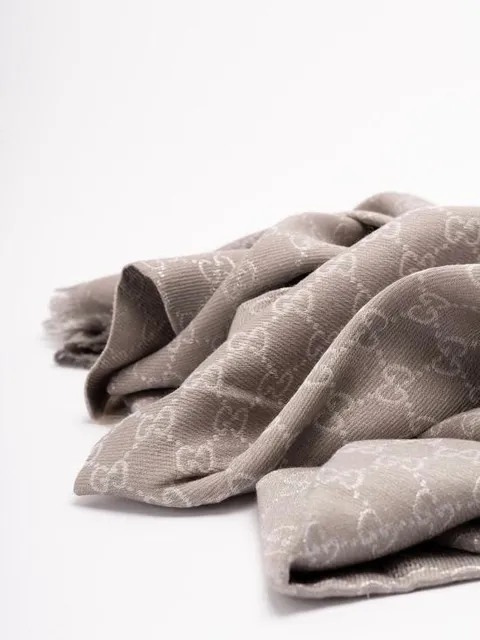 해외배송 25FW 구찌 머플러 스카프 8452433GC46 1963 PERAL LIGHT GREY +할인쿠폰