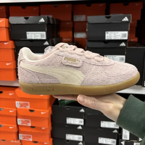 국내매장 푸마 팔레르모 헤어리 로즈쿼츠