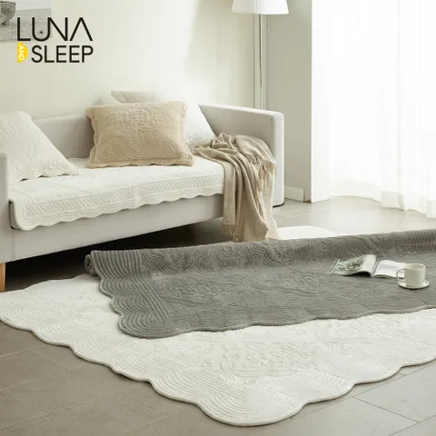 [ 동일퀄리티/동일사이즈로 원플러스원 구매 찬스][루나앤슬립] 극세사 자수 퀼팅 카페트 1+1 (점보특대형) +무이자6개월