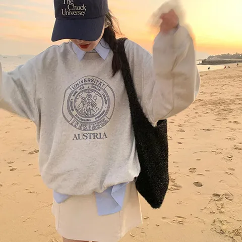 여성 유니버시티  프린팅 오버핏 맨투맨 티셔츠