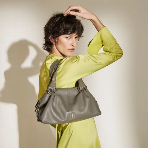 [현대백화점] [vunque]Halfmoon Attache Tote M (하프문 아타쉬 토트 미듐) Ash Khaki