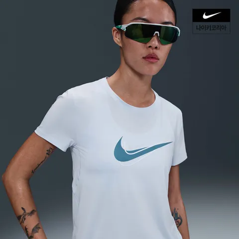 [현대백화점] [현대백화점 나이키 공식 판매처][나이키] 원 스우시 여성 DF 반팔 러닝 탑 NIKE HJ2205-423