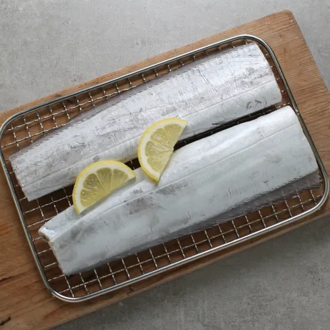 [올래밥상]살밥 두툼한 제주 특대갈치 2미(4-6토막)/1.2kg