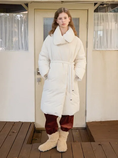 [현대백화점] [올리브데올리브] OP5WMB03 통통이 벨트장식 볼륨카라 롱다운 점퍼