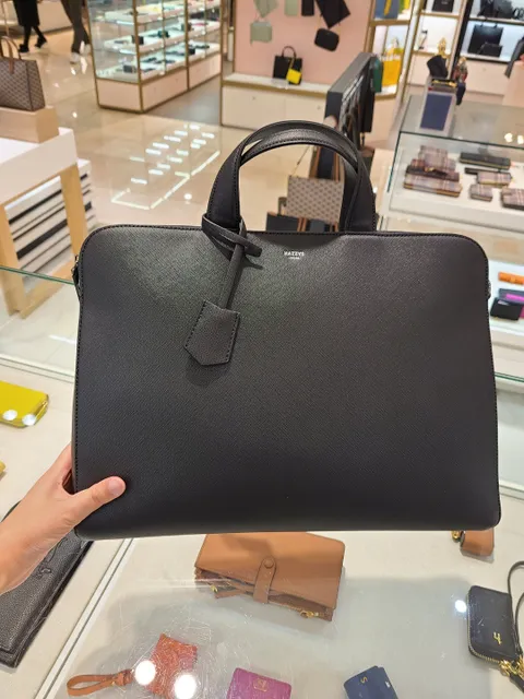 [현대백화점] [헤지스 핸드백] [HJBA2F412] 블랙 크로스 겸용 서류가방  +할인쿠폰(선물포장요청시쇼핑백과 같이 동봉해드립니다 )