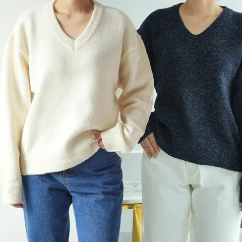 니트티셔츠 스웨터 브이넥 루즈 반짝이 펄 여성 오버핏