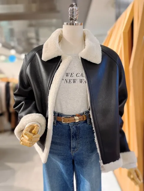 [현대백화점] ab.fz 보스턴 카라 루즈핏 무스탕 가죽 자켓 (ABXZ4FFM2) US +할인쿠폰