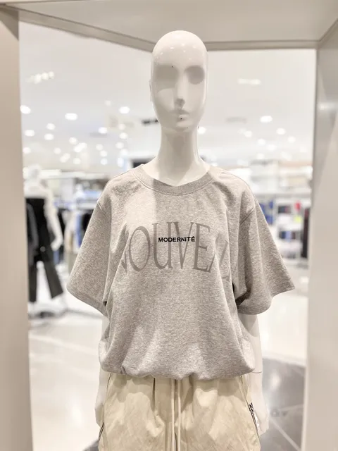 [현대백화점] [보브VOV] 2-WAY 엠브로이더리 프린트 티셔츠 (7155340001)