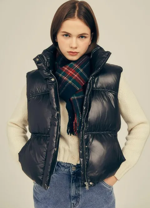 [현대백화점] [GUESS]게스진 여성 다운 베스트(OO4W5886) +할인쿠폰