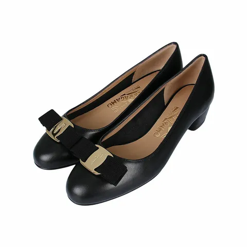 [페라가모] 25FW 바라 무광 펌프스(765658) (01G324 0765658) +할인쿠폰 +무이자5개월