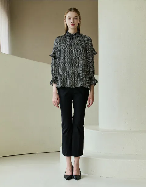 [현대백화점] [손정완] 패턴 플리츠 블라우스 ZBL2323010