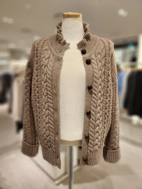 [현대백화점] [SOUP]숲 넥프릴 케이블 니트 가디건 (SBAGD82) +할인쿠폰