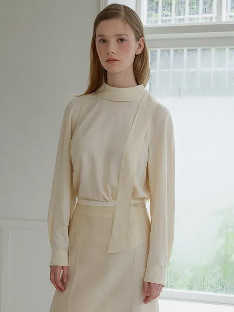 [현대백화점] 올리브데올리브 하이넥 타이 블라우스 (OW4AB808) OL