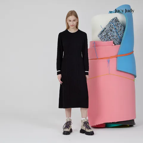 [쥬시쥬디] 넥언발디테일슬림핏니트원피스 JXOP720A