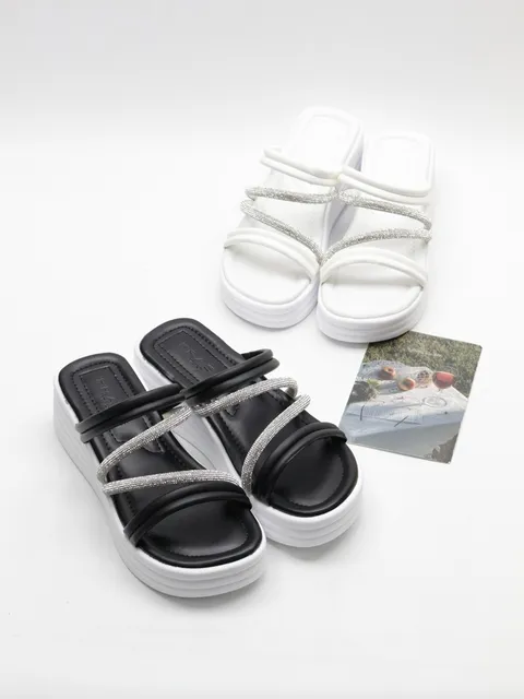 여성 통굽 보석 샌들 110111