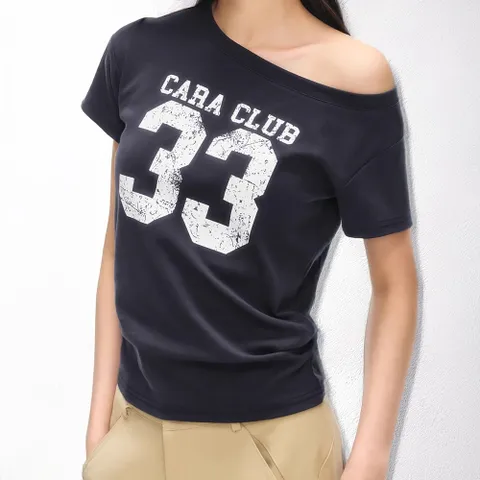 여성 Y2K 숫자 빅 레터링 한쪽 어깨 트임 반팔티