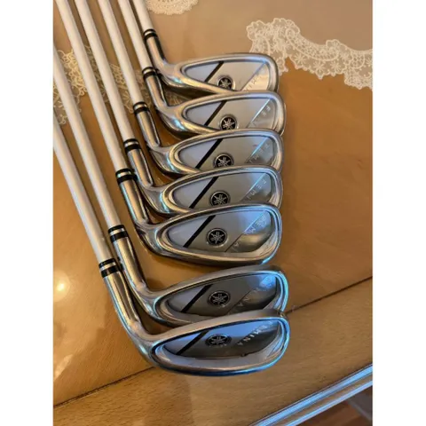 [중고] 야마하 페미나 여성 신형 아이언세트 6-PASw 7개.정품 2022년산 A급 +할인쿠폰