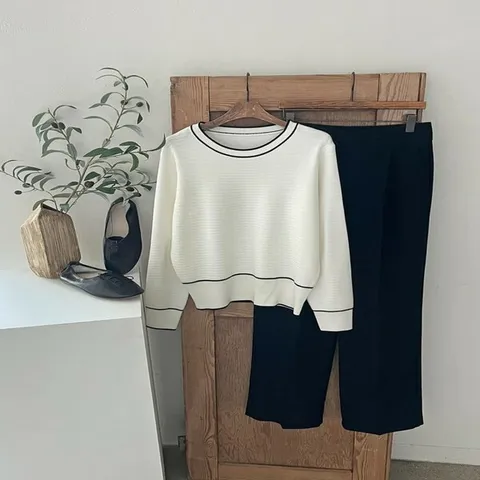 [하프클럽/옷자락]여자 겨울 오피스 정장룩 단아 단가라 라인 니트