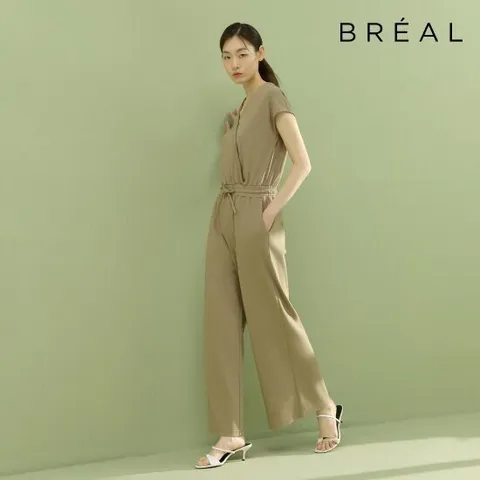 브리엘 25SS 점프수트 1종 런칭 가격 원 637912, 사이즈:88, 블랙 637912