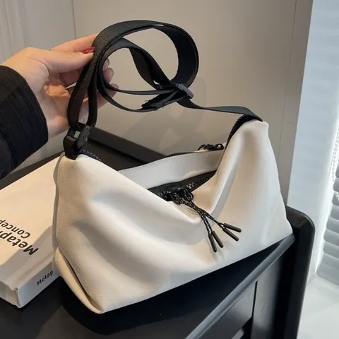 엑스비지 가벼운 미니 크로스백, 화이트