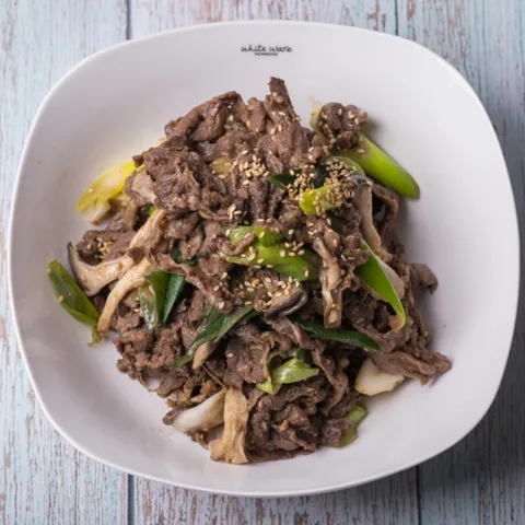 돼지고추장불고기 고추장불고기 제육볶음밀키트 500g 간장양념고기 가정식백반, 소고기간장불고기, 500g, 1개