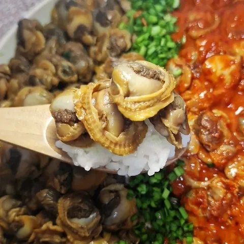 [당일배송] 밥도둑 비리지 않은 간장꼬막장 400g x 2통