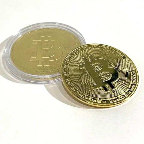 비트코인 기념주화 모형 장식 3종 1+1 (WFJ1I2D)