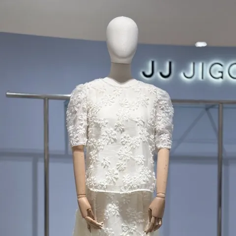 [AK수원점] [JJ지고트] 플라워 퍼프 라운드넥 블라우스GS4A0BL301