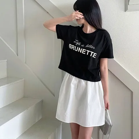 브루넷 레터링 박시 크롭 반팔티셔츠