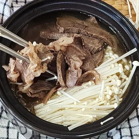 고기가득 한우 순살 갈비탕 800g 뼈없는갈비탕 한우 갈비탕 육수 소갈비탕 한우 양지 갈비탕 한우 사태