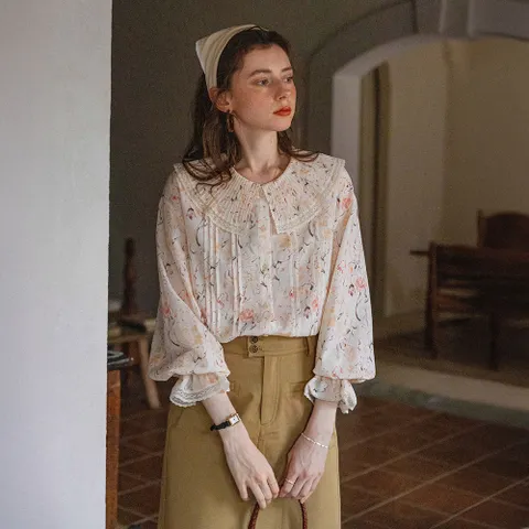 DA_Pastel floral blouse