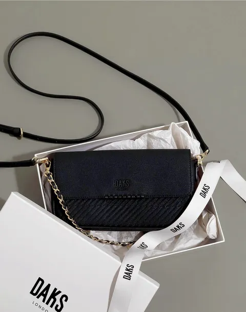 [HOUSE CHECK] 블랙 로고장식 소가죽 미니숄더백 DCWA4F157