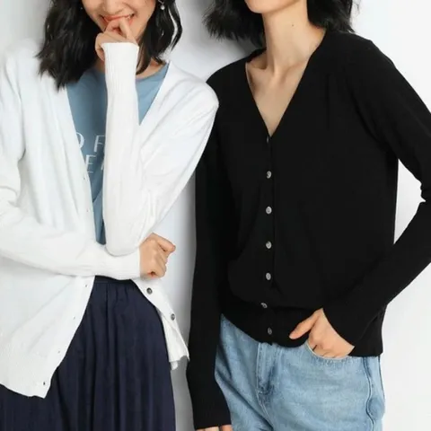 [오노마] ONM 여자 2컬러 얇은 기본 베이직 브이넥 보들보들 가디건 (25438581)