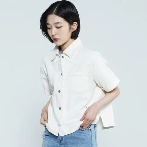 [롯데백화점]여성 크롭 반팔 셔츠 자켓 B232DS510P