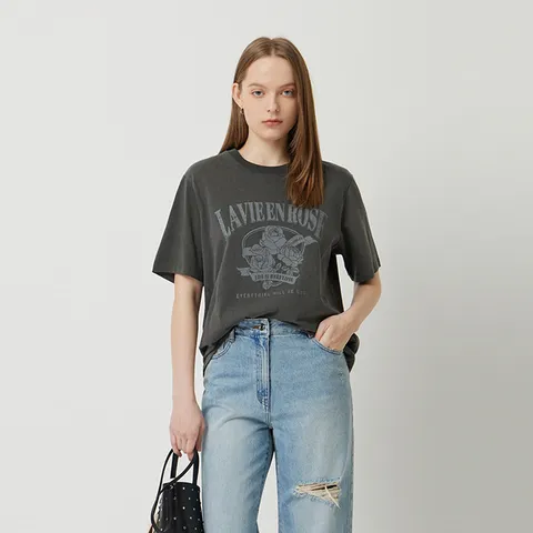 [본사] [Online Exclusive] 로즈 그래픽 티셔츠_SATS80531CG