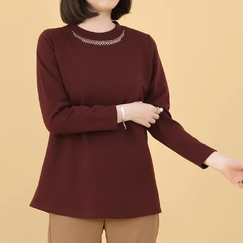 애비뉴투지 엄마옷 보석 목걸이 스타일 여성 가을 겨울 긴팔 라운드 블라우스 B11245 50대 60대 중년여성